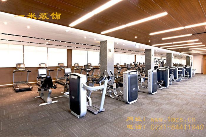 易客健身中心